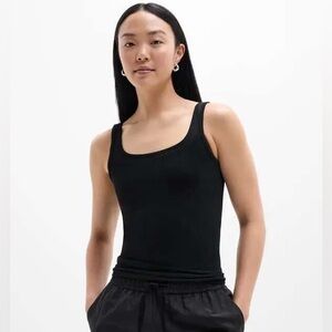 Athleta Seamless Renew Black Ribbed Scoop Neck Tank Top EUC 533221 Size Small